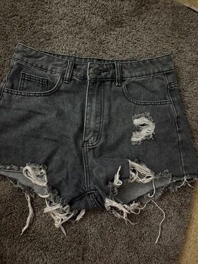 ROMWE Black Distressed High-Rise Denim Shorts
